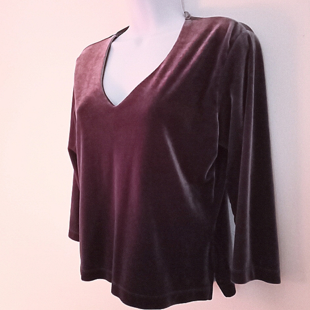 NWT🎁FREE GIFT INCLUDED Shimmering Glitter V-neck Long-Sleeves Blouse Women - Picture 5 of 12